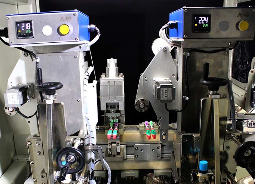 歯ブラシ植毛機 画像4